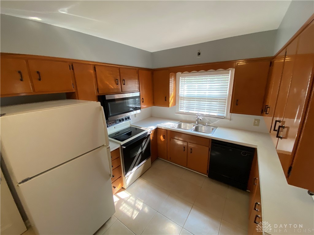 427 Shroyer Road Dayton, OH 45419 - Photo 17 of 34 Gallery Image 17
