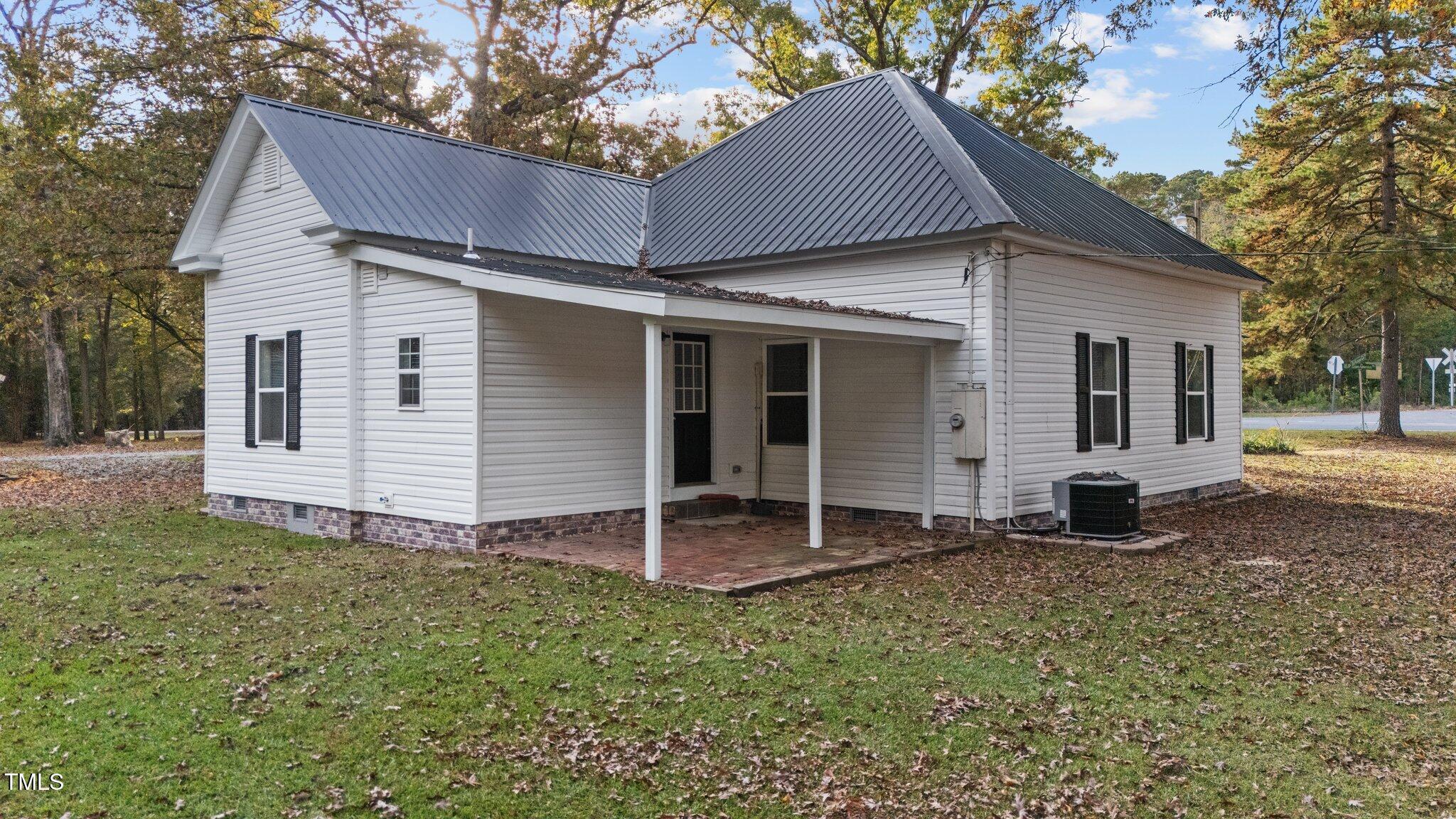 2883 Putnam Glendon Road Carthage, NC 28327 - Photo 28 of 64 4-web-or-mls-DJI_20241106154141_0104_D