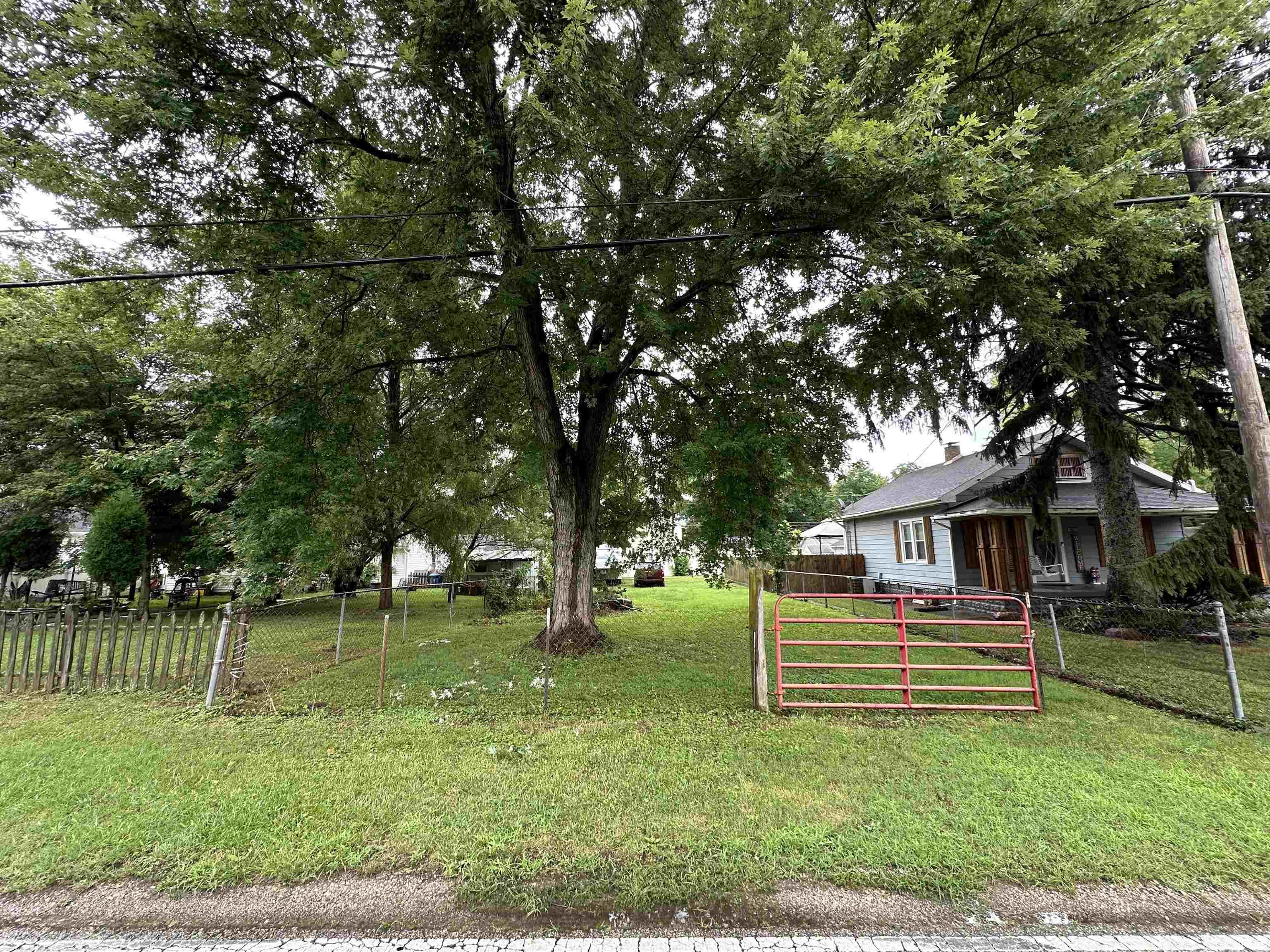 1806 South Red Bank Road Evansville, IN 47712 - Photo 1 of 4 Gallery Image 1