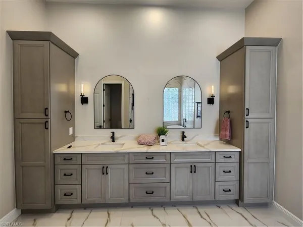 $1,390,000 | 3625 Olde Cottage Lane, Bonita Springs, FL 34134