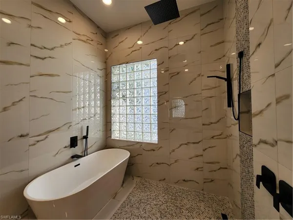 $1,390,000 | 3625 Olde Cottage Lane, Bonita Springs, FL 34134