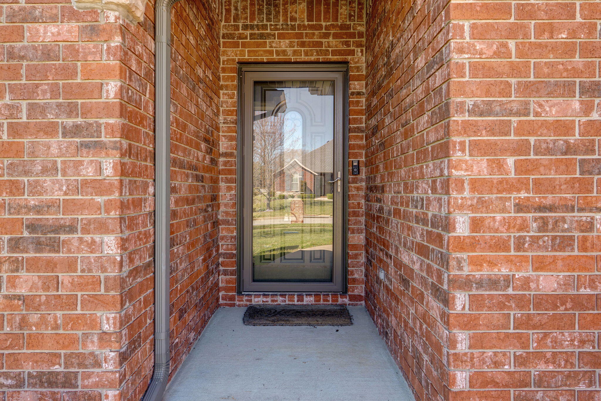 3184 West High Point Street Springfield, MO 65810 - Photo 4 of 34 3184 W Highpoint St-5