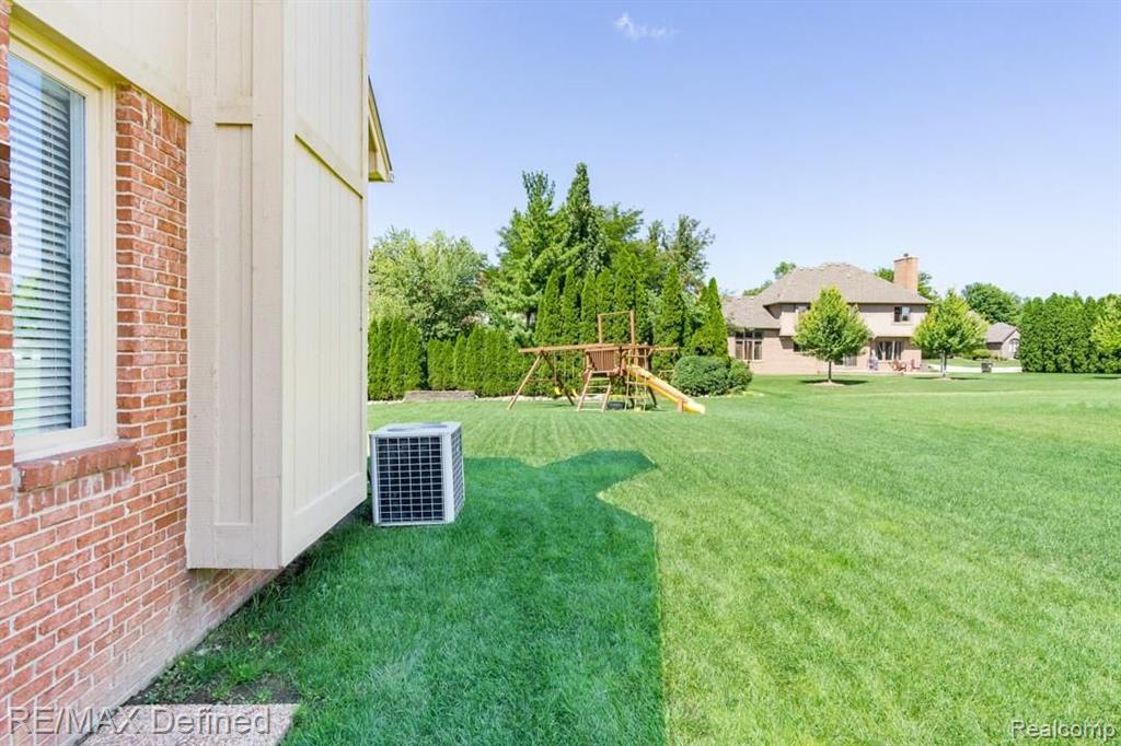 1158 Brunswick Rochester Hills, MI 48309 - Photo 38 of 47