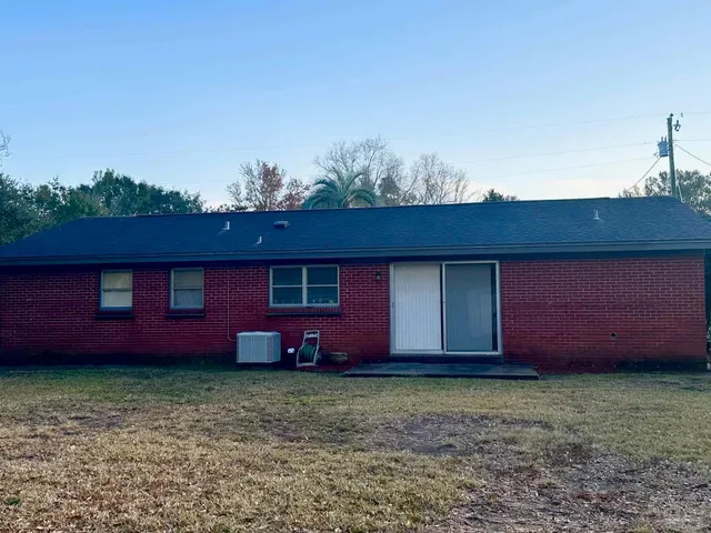 $219,900 | 6514 Lark Avenue, Milton, FL 32570