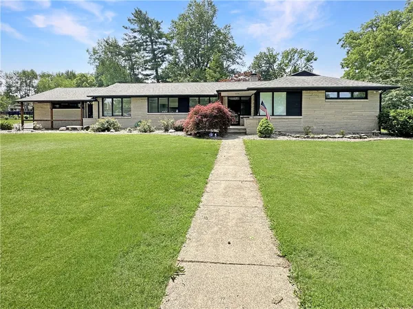 $299,999 | 301 Wabash Avenue, Mattoon, IL 61938