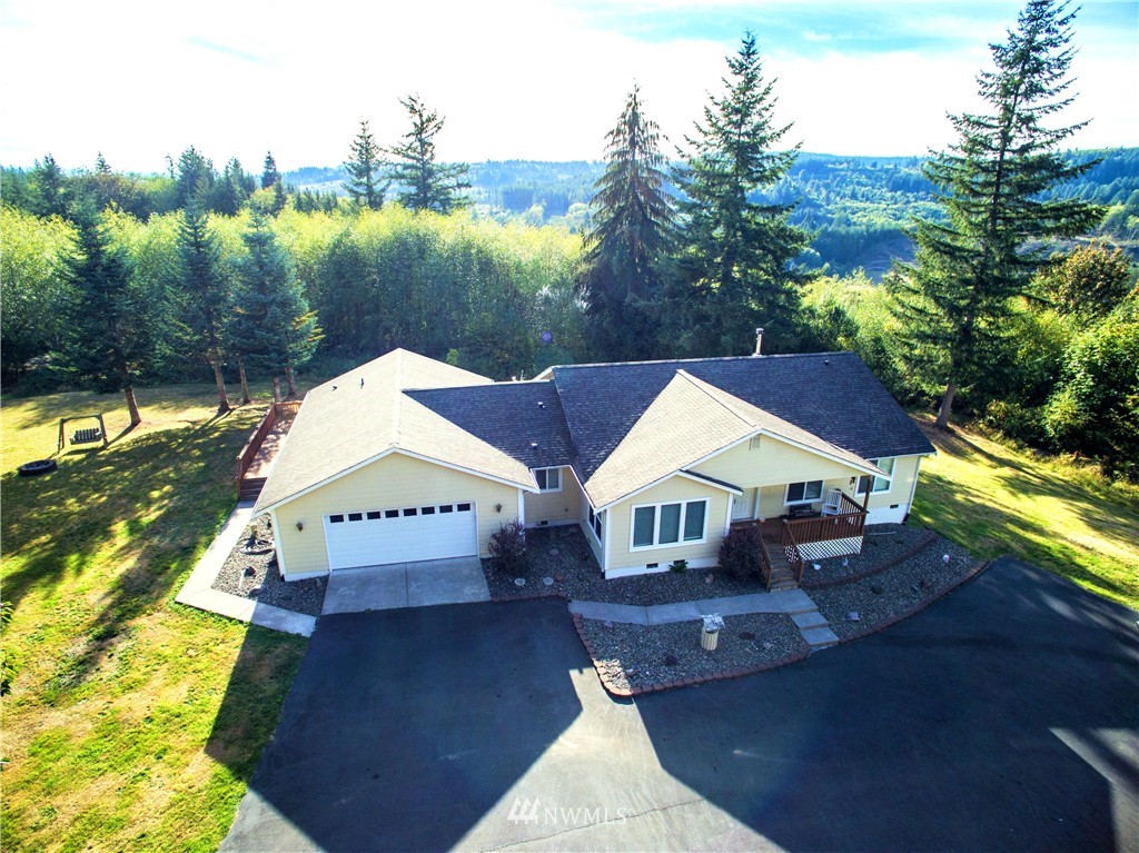 162 Barefoot Holw Road Longview, WA 98632 - Photo 1 of 23