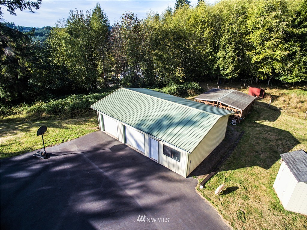 162 Barefoot Holw Road Longview, WA 98632 - Photo 2 of 23