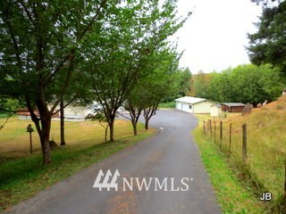 162 Barefoot Holw Road Longview, WA 98632 - Photo 3 of 23