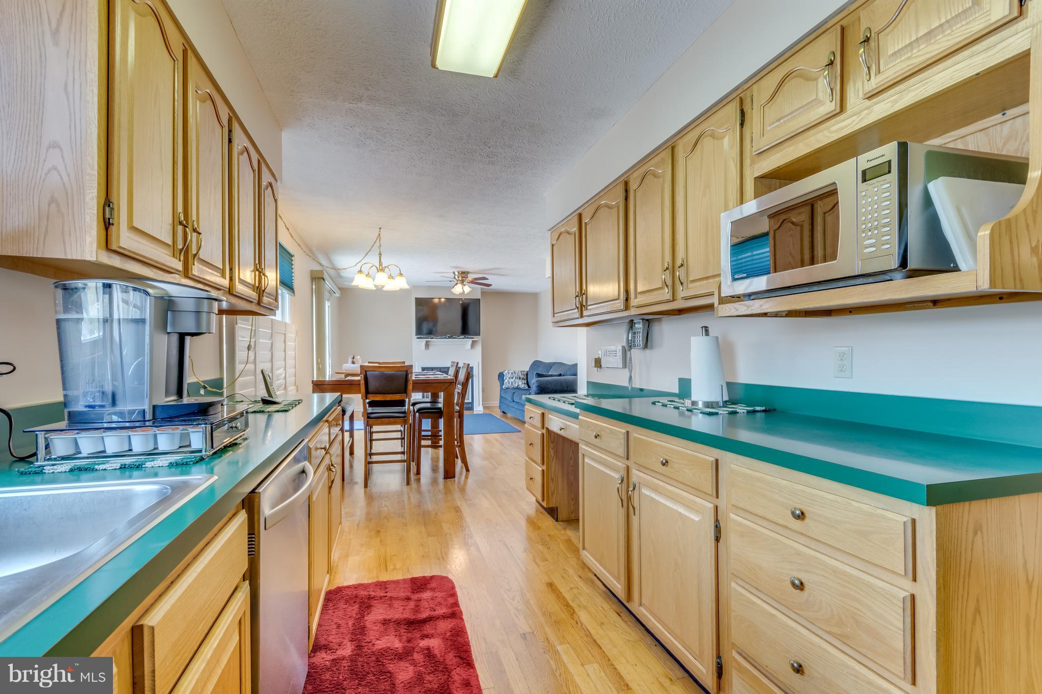 124 Canyon Road Winchester, VA 22602 - Photo 10 of 30 Kitchen