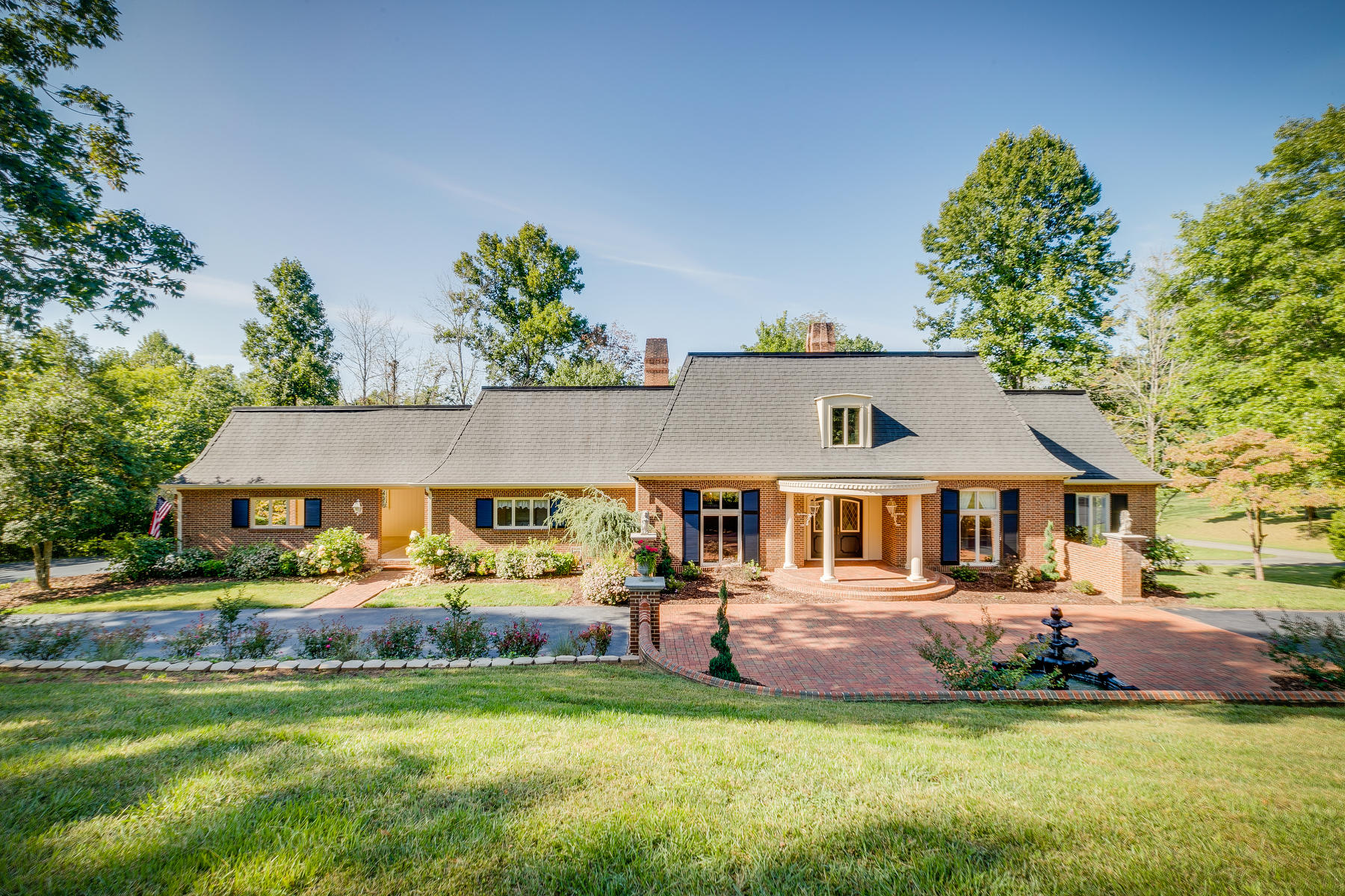104 Lick Branch Road Bristol, TN 37620 - Photo 1 of 94 001