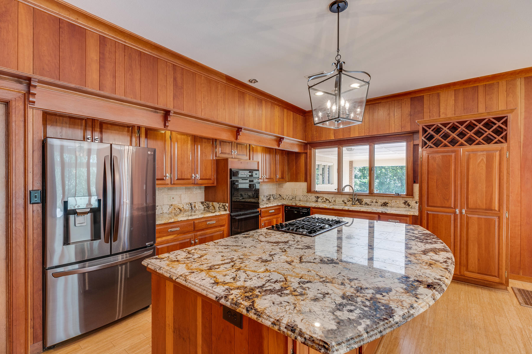 104 Lick Branch Road Bristol, TN 37620 - Photo 4 of 94 023