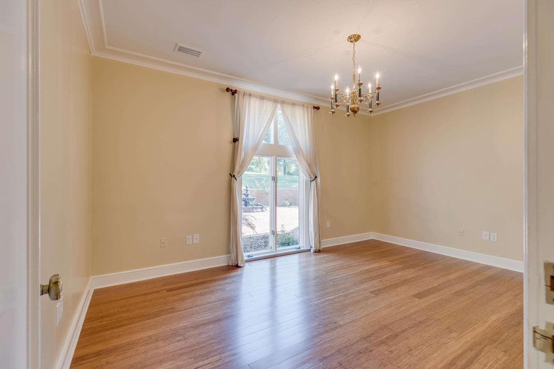 104 Lick Branch Road Bristol, TN 37620 - Photo 50 of 94 050