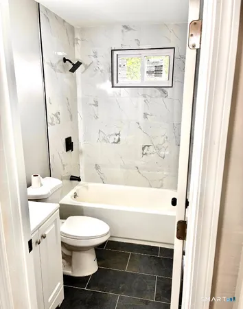 $1,900 | 36 2nd Avenue, Unit 2A, Waterbury, CT 06710