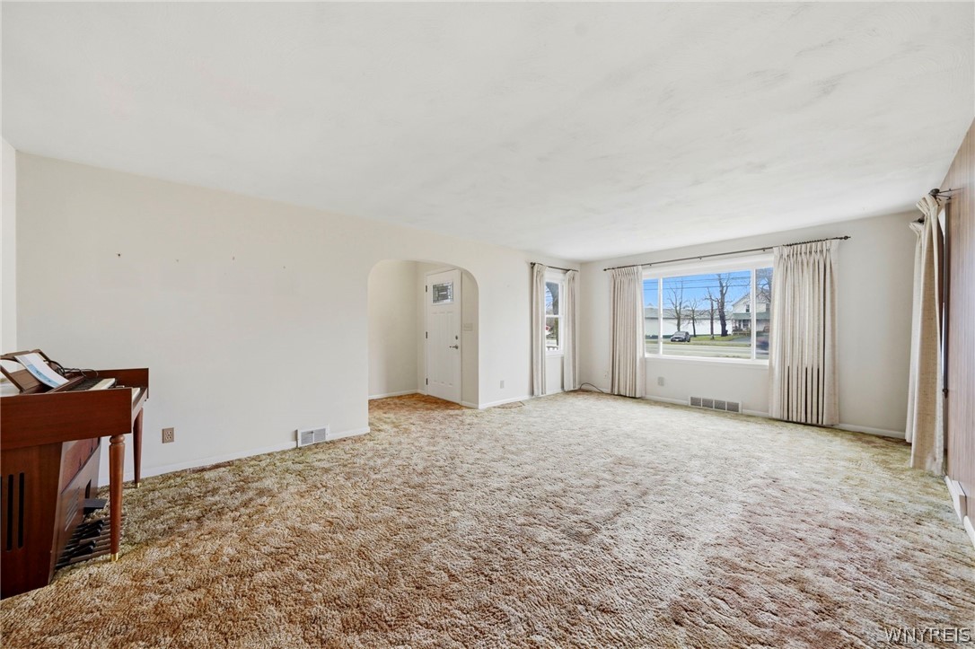11168 Main Street Clarence, NY 14031 - Photo 20 of 50