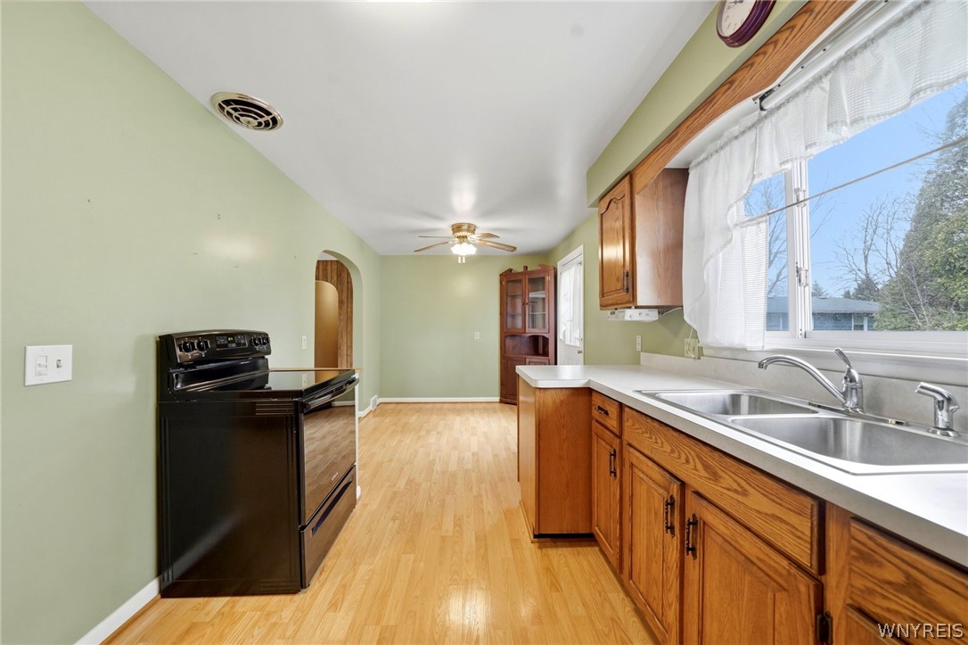 11168 Main Street Clarence, NY 14031 - Photo 10 of 50 Electric Oven/Range included
