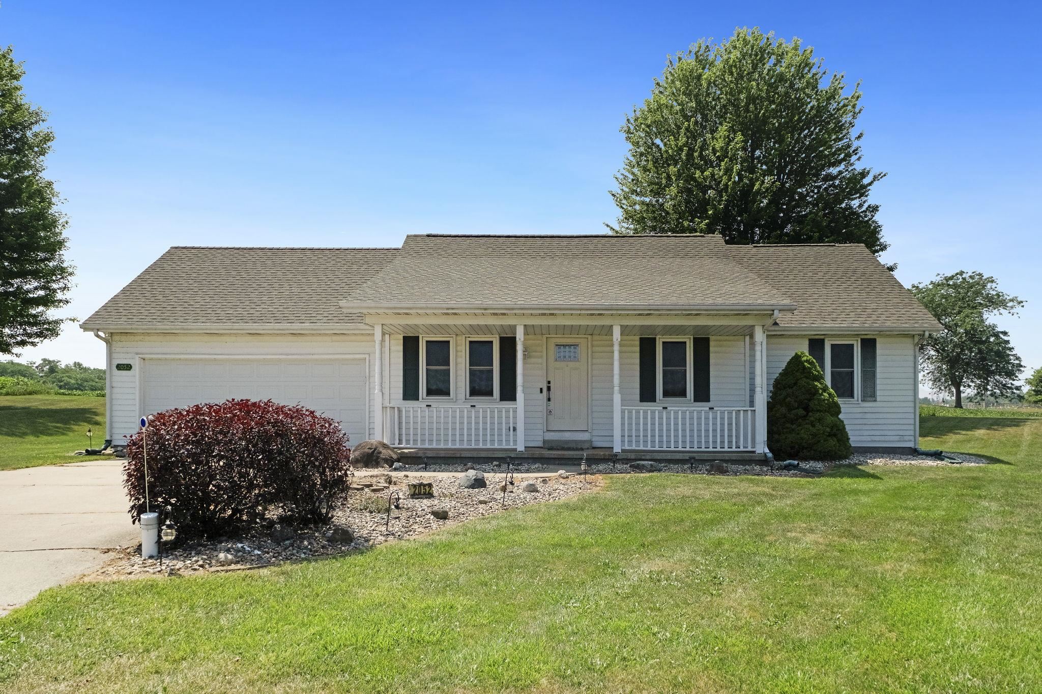 2052 South Blue Spruce Road Warsaw, IN 46580 - Photo 1 of 35 Gallery Image 1