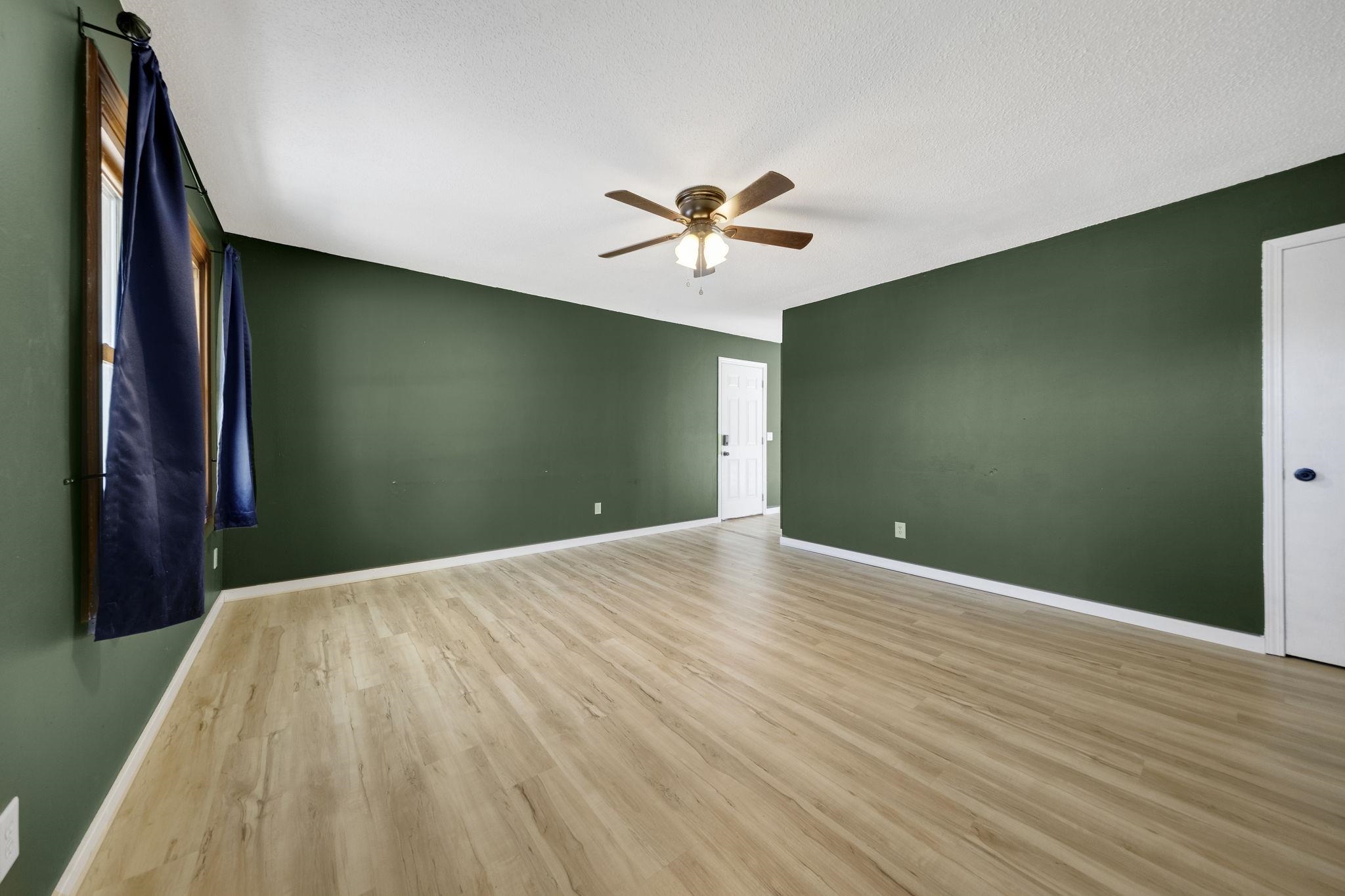 2052 South Blue Spruce Road Warsaw, IN 46580 - Photo 5 of 35 Gallery Image 5