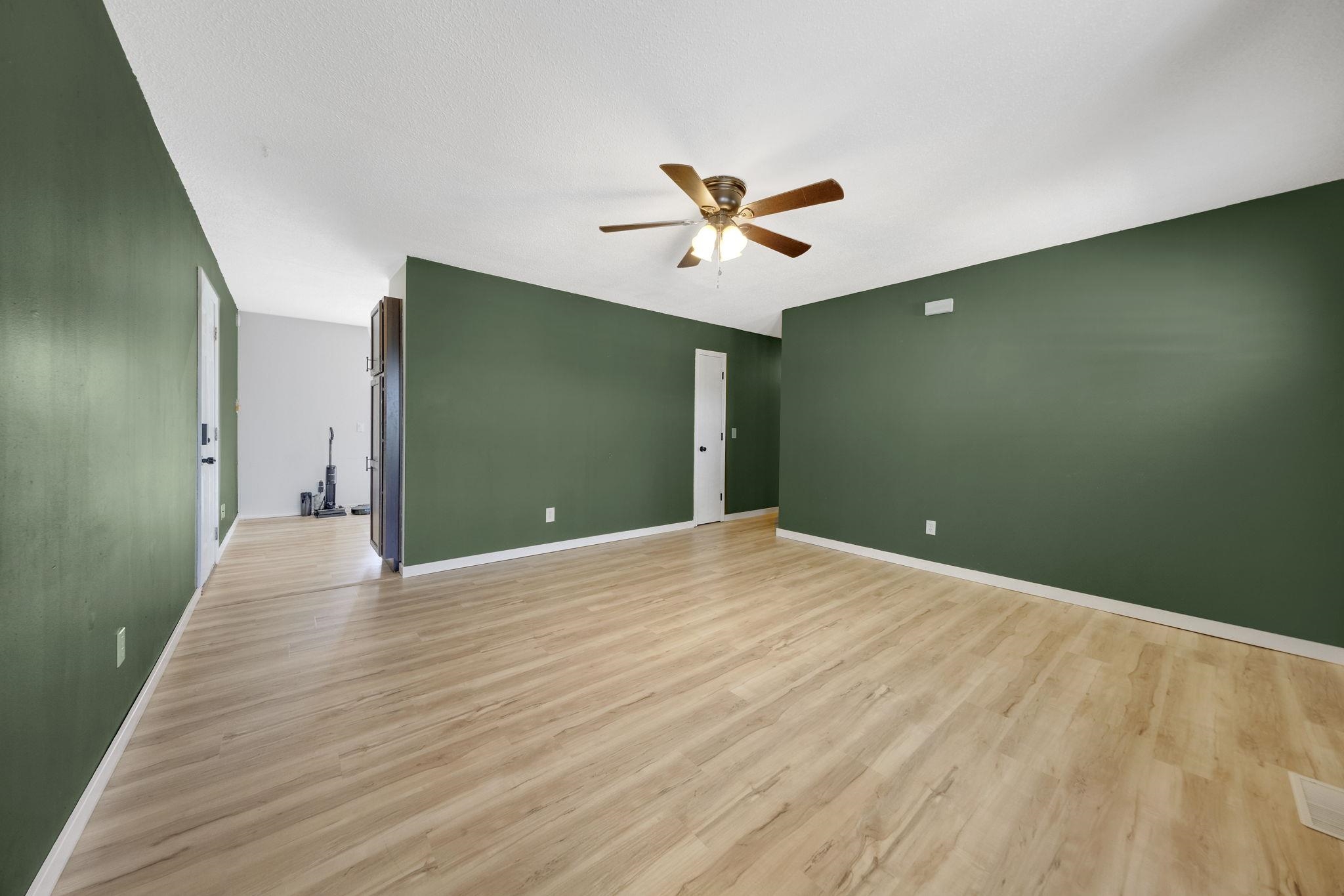 2052 South Blue Spruce Road Warsaw, IN 46580 - Photo 6 of 35 Gallery Image 6