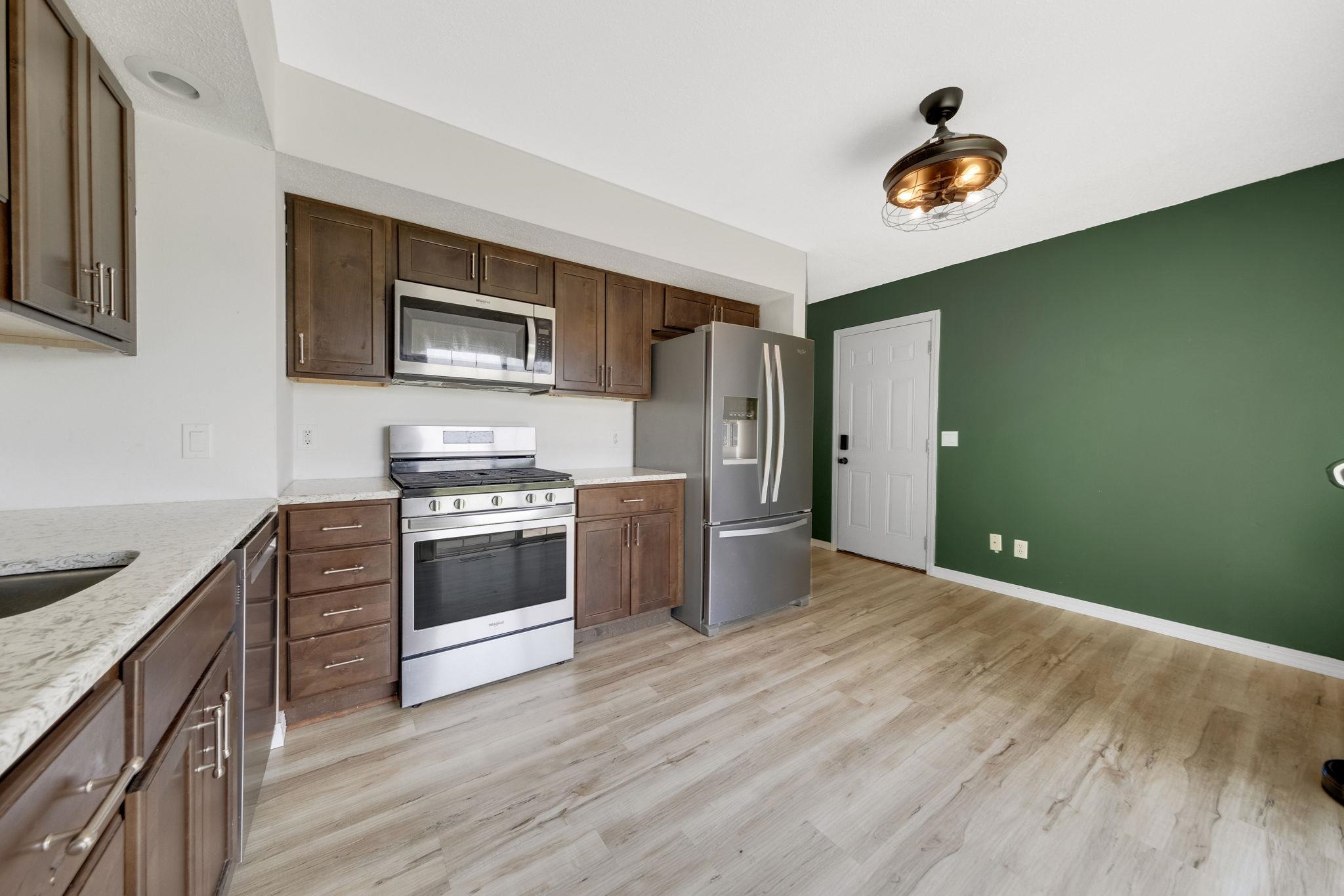 2052 South Blue Spruce Road Warsaw, IN 46580 - Photo 8 of 35 Gallery Image 8
