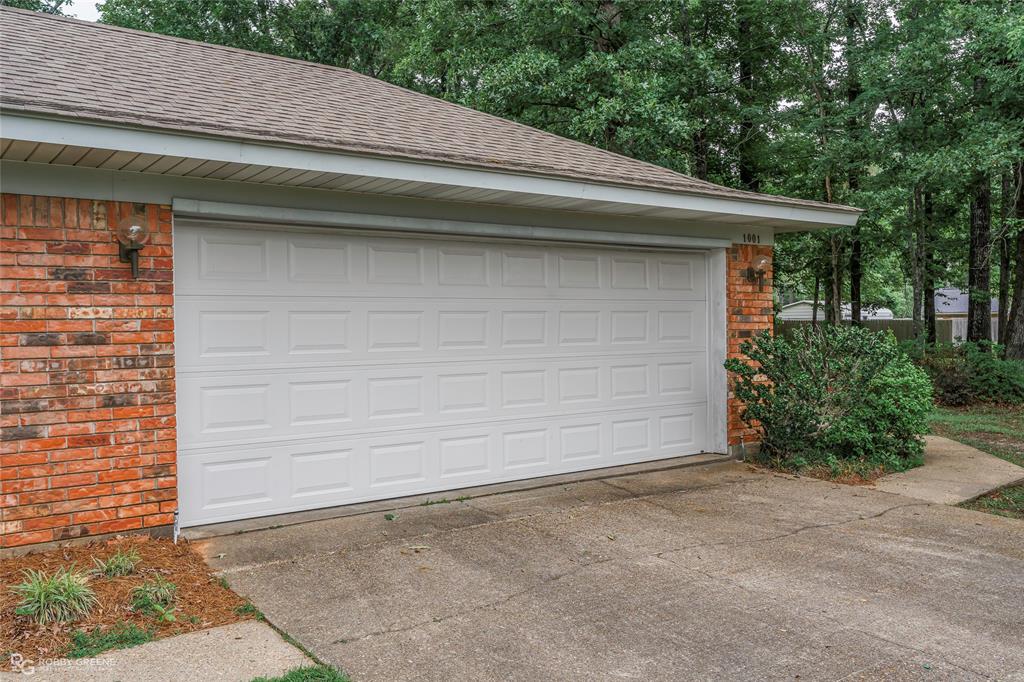 1001 Ridgewood Circle Minden, LA 71055 - Photo 24 of 26 Double car garage