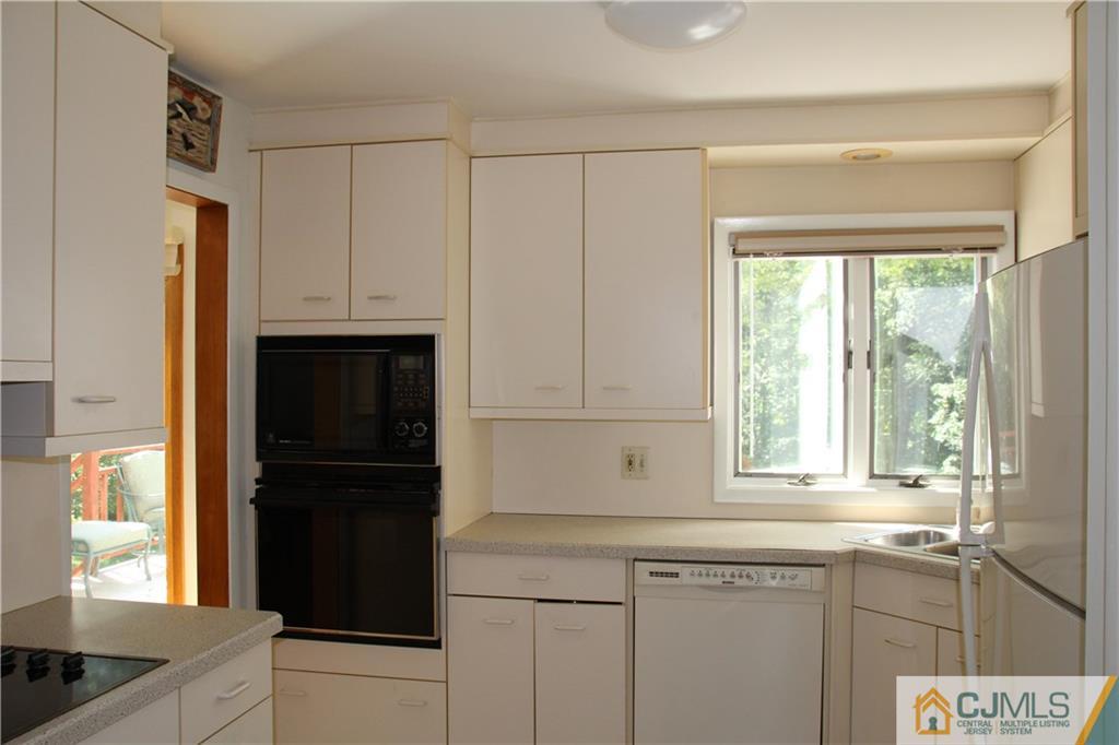 101 Overbrook Road Piscataway, NJ 08854 - Photo 9 of 25 Gallery Image 9