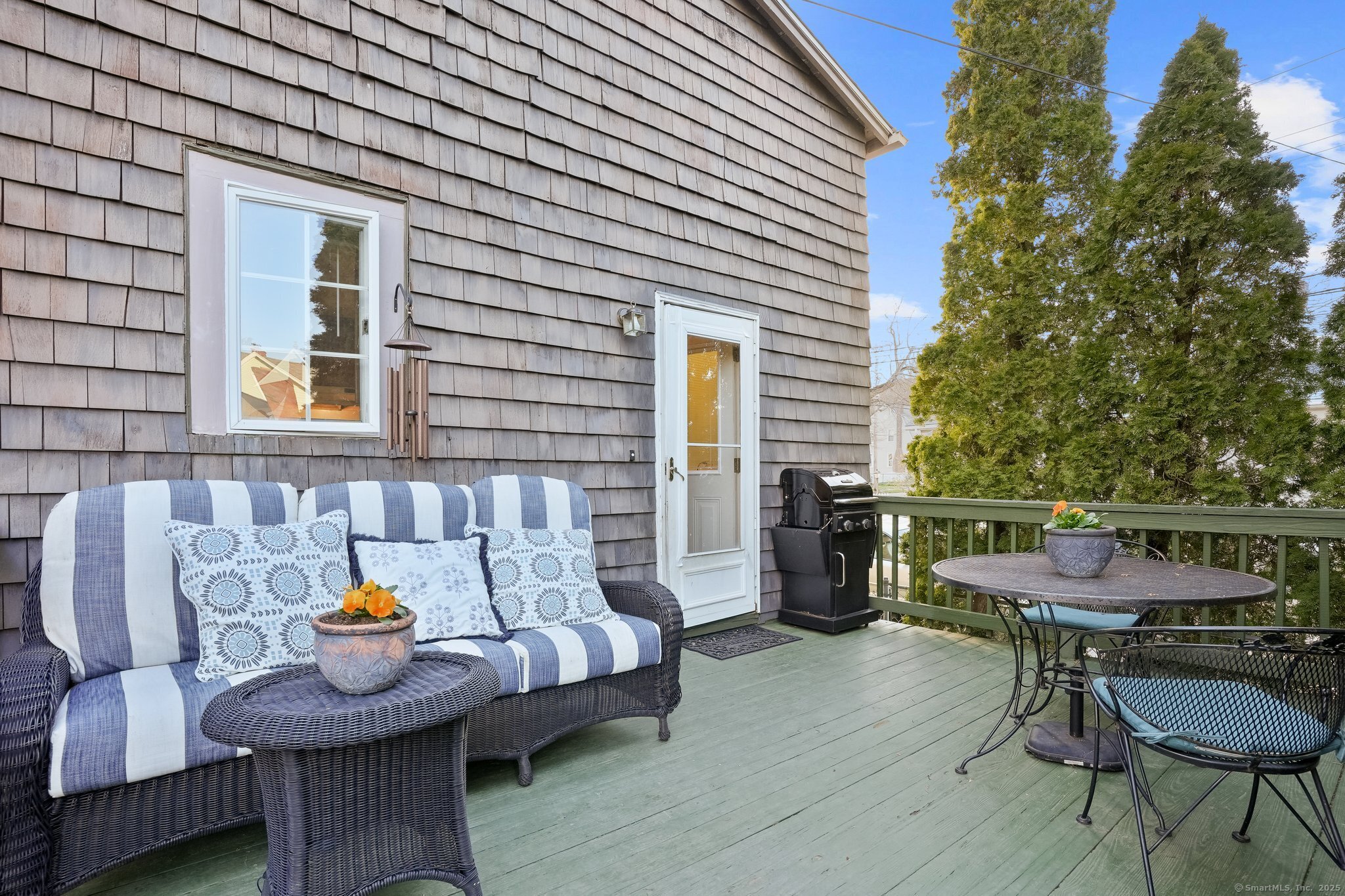 257 Concord Street New Haven, CT 06512 - Photo 14 of 25 PRIVATE DECK!