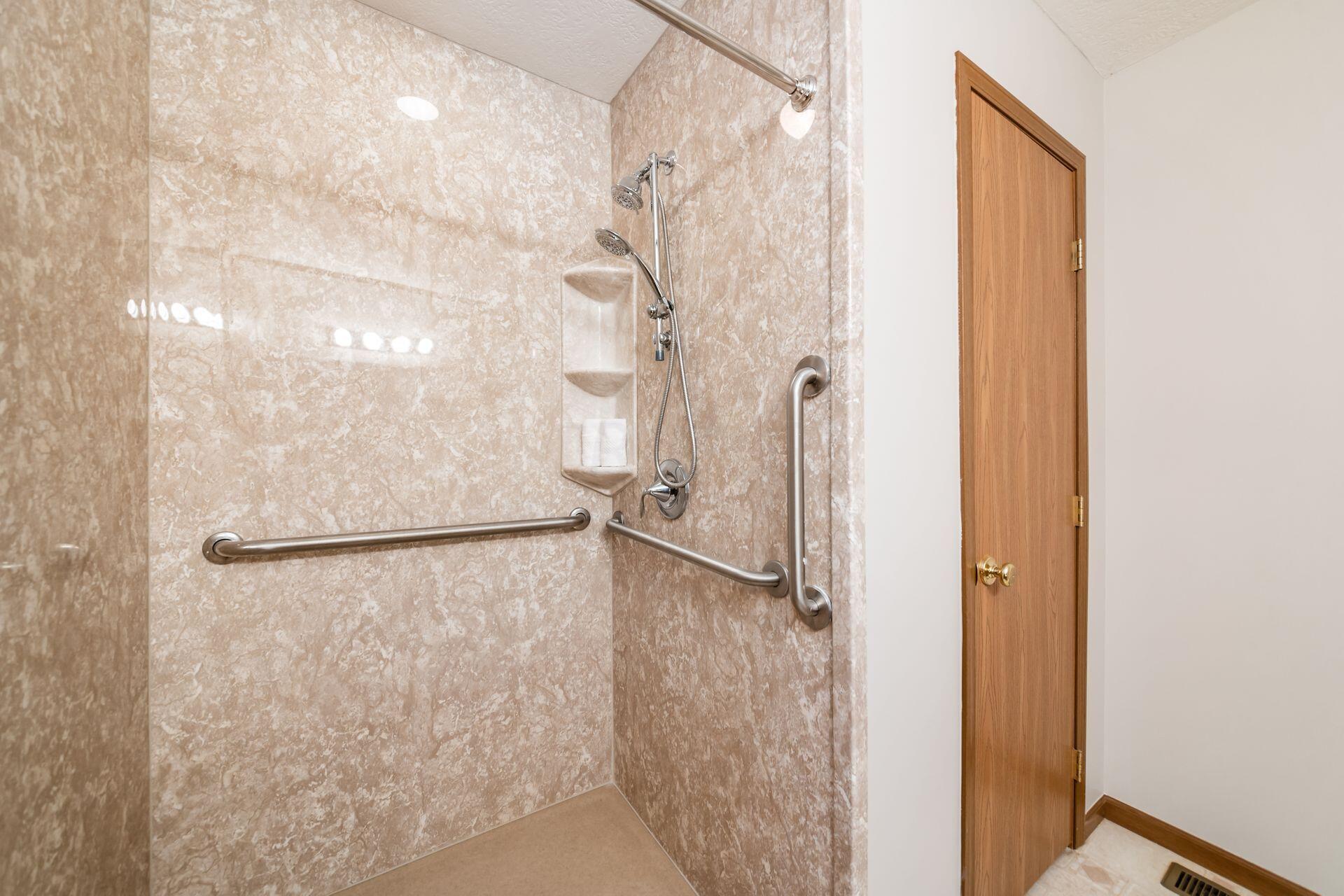 6156 Radekin Road Columbus, OH 43232 - Photo 24 of 41 025_ Rd Columbus OH 43232 USA