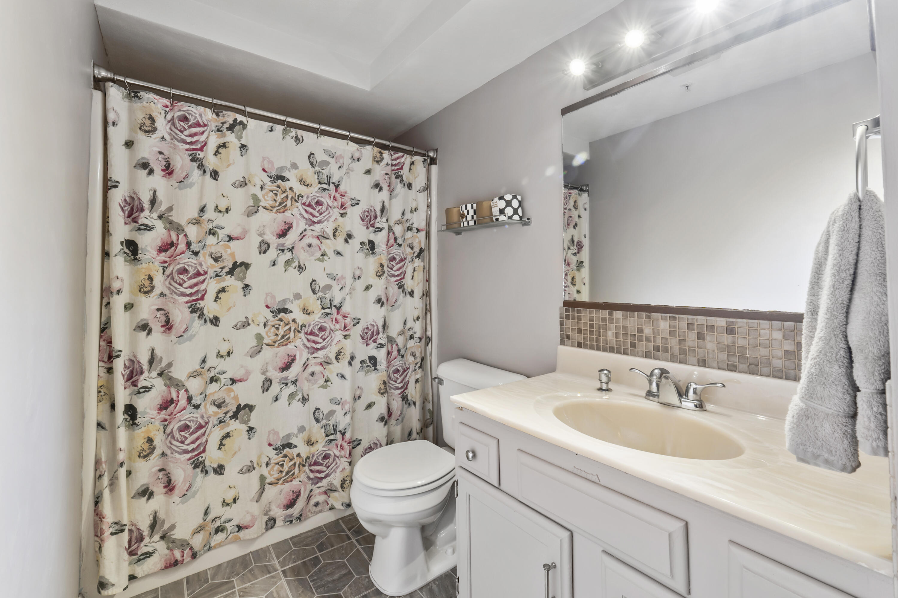 16 Mill Street, Unit 32 Springvale, ME 04083 - Photo 14 of 40