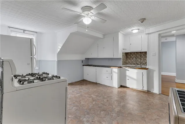 $2,450 | 244 Paradis Avenue, Unit 3, Woonsocket, RI 02895