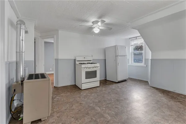 $2,300 | 244 Paradis Avenue, Unit 3, Woonsocket, RI 02895