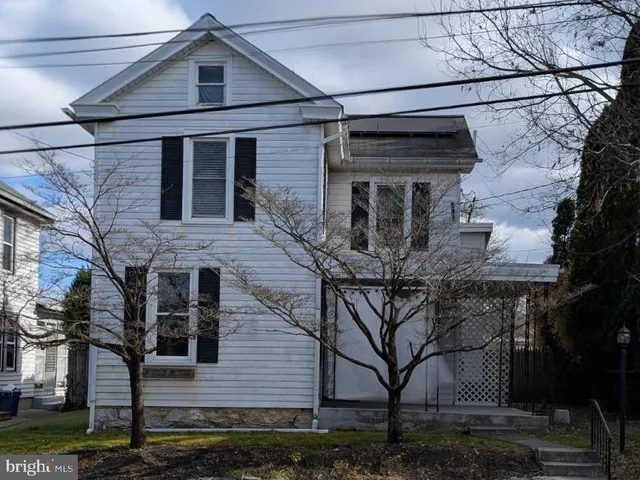 $2,000 | 145 North Market Street, Mount Joy, PA 17552