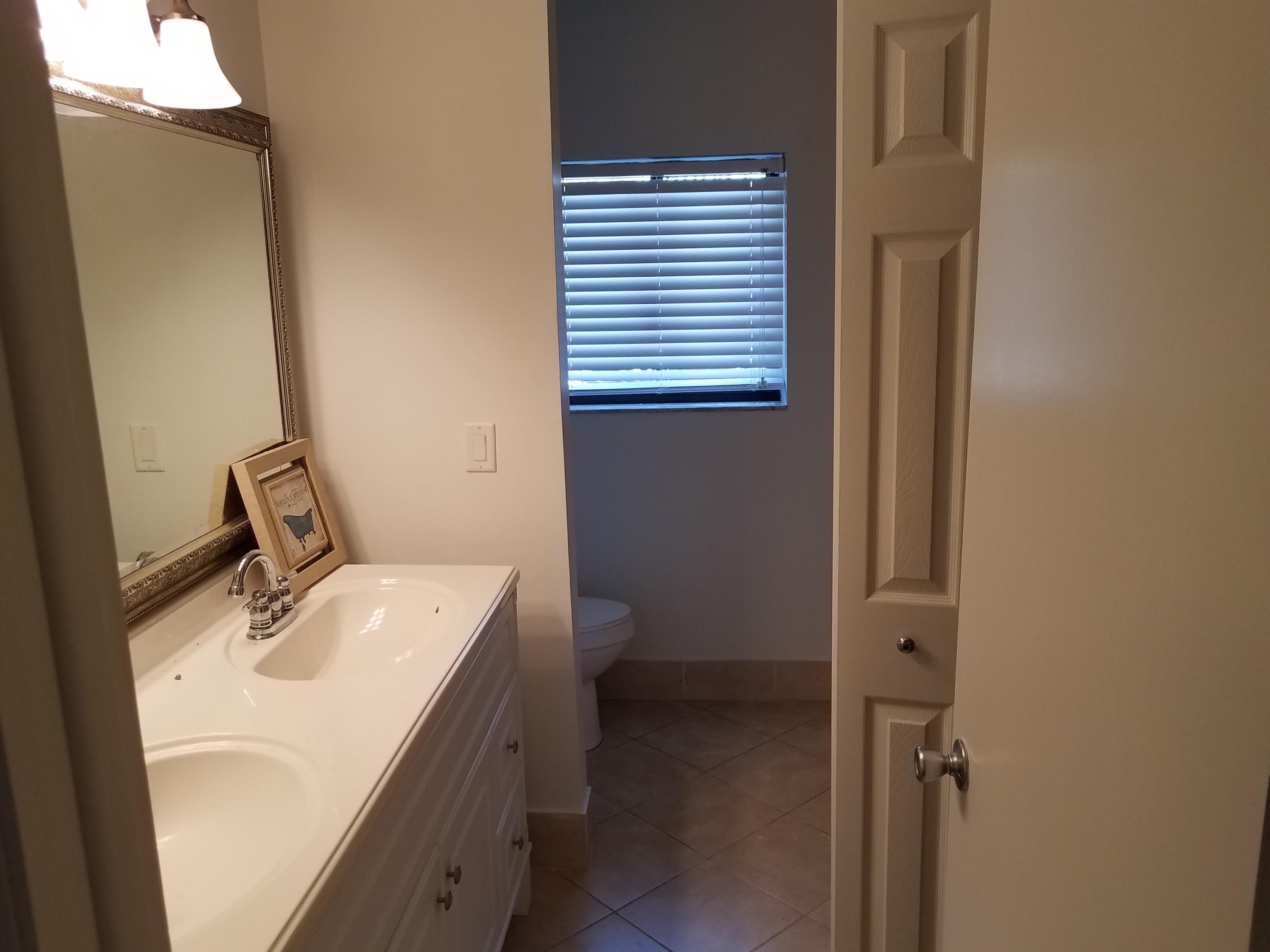 12468 Westhampton Circle Wellington, FL 33414 - Photo 17 of 19 20181230_163553