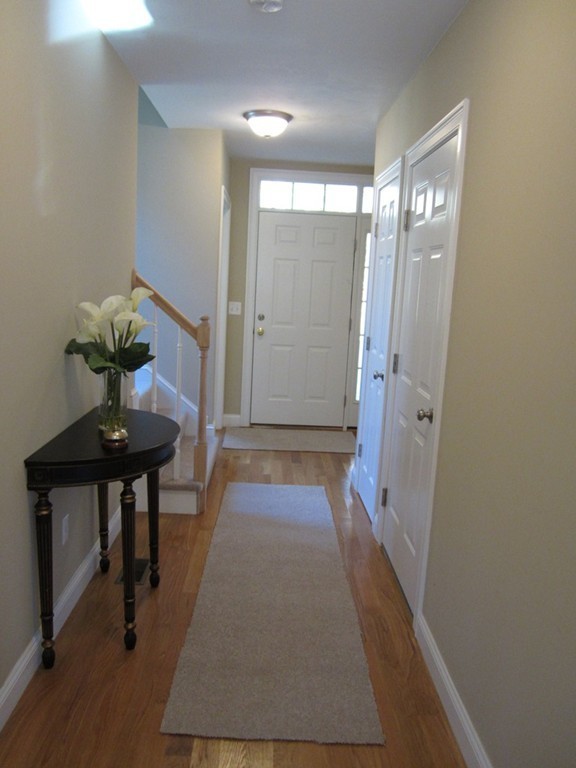 117 Dudley Road, Unit 117 Berlin, MA 01503 - Photo 3 of 21 a view of entryway