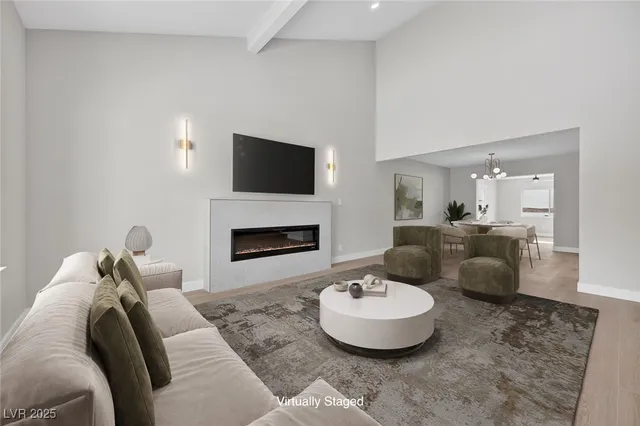 $599,987 | 327 Esquina Drive, Henderson, NV 89014