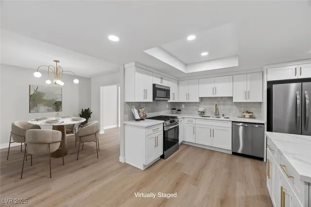 $599,987 | 327 Esquina Drive, Henderson, NV 89014