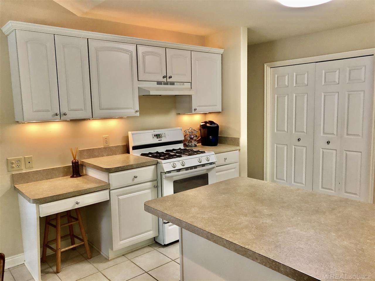 4953 Davison Road Lapeer, MI 48446 - Photo 6 of 26