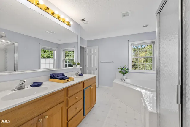 $658,499 | 310 New Parkside Drive, Chapel Hill, NC 27516