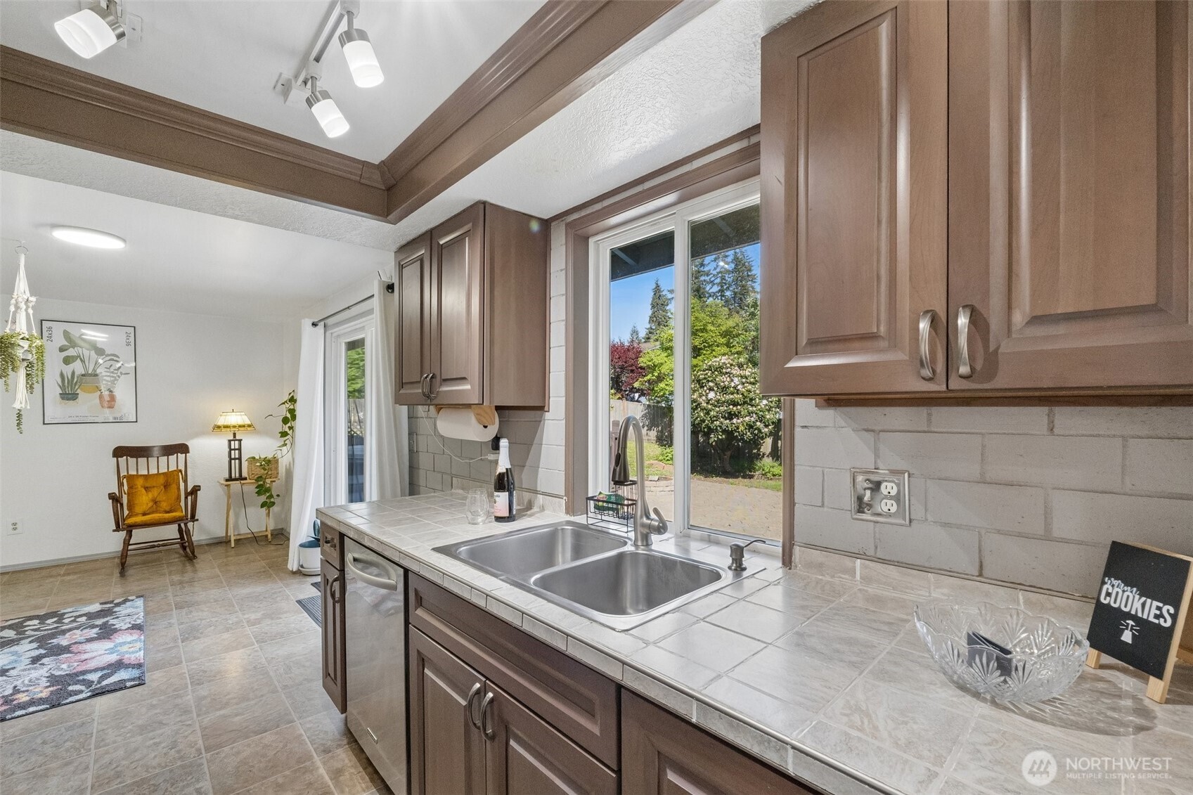 2026 Timber Trail Bothell, WA 98012 - Photo 10 of 27