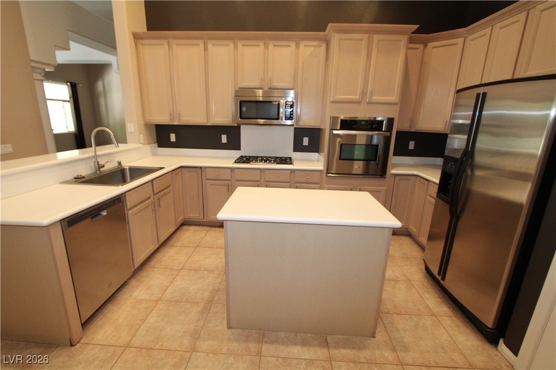 2246 Summerwind Circle Henderson, NV 89052 - Photo 5 of 44