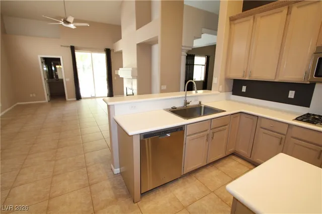 $3,295 | 2246 Summerwind Circle, Henderson, NV 89052
