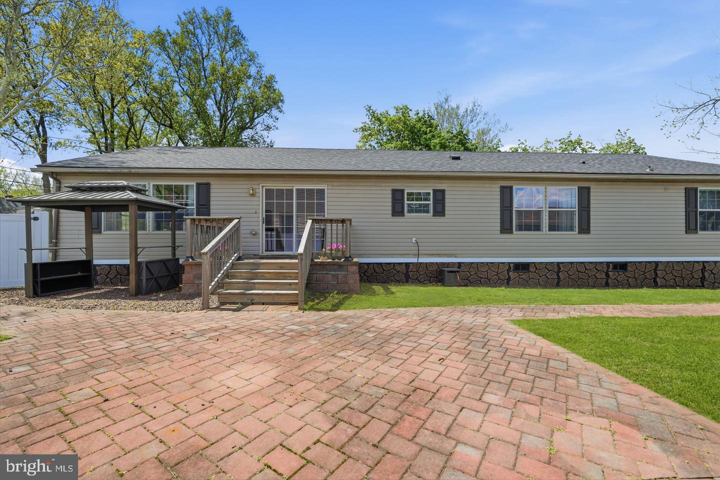 1137 2nd Avenue Croydon, PA 19021 - Photo 9 of 37