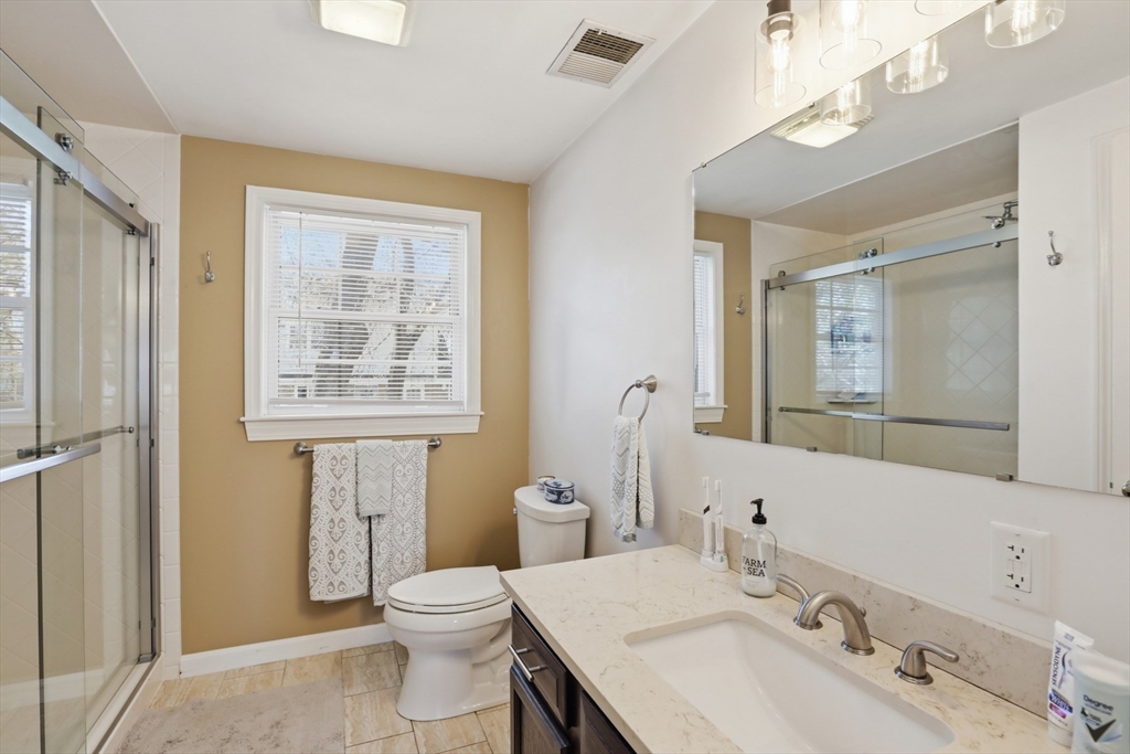 23 Bellmore Road Framingham, MA 01702 - Photo 16 of 37