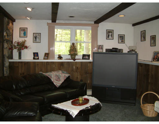 39 Neck Hill Road Mendon, MA 01756 - Photo 21 of 30 Gallery Image 21