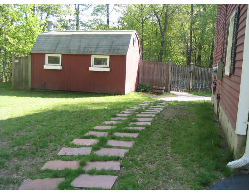 39 Neck Hill Road Mendon, MA 01756 - Photo 25 of 30 Gallery Image 25