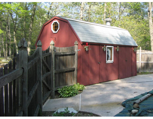 39 Neck Hill Road Mendon, MA 01756 - Photo 28 of 30 Gallery Image 28
