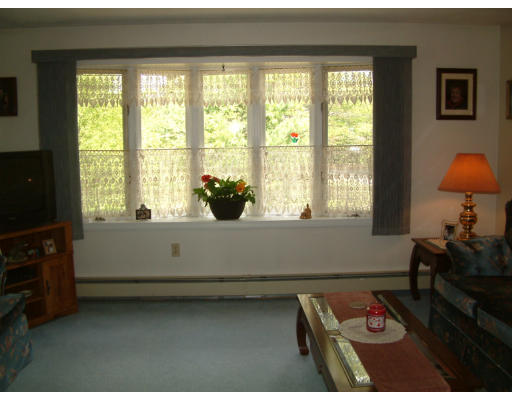 39 Neck Hill Road Mendon, MA 01756 - Photo 6 of 30 Gallery Image 6