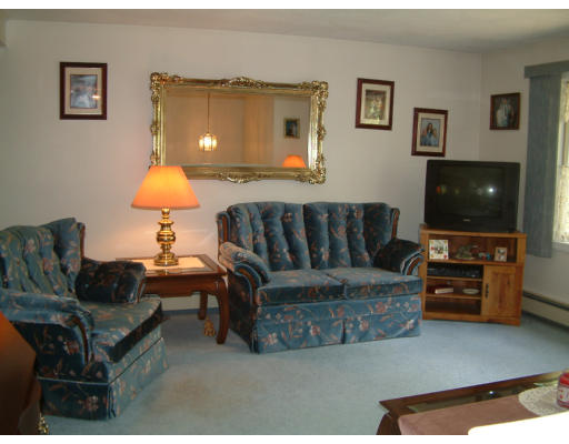 39 Neck Hill Road Mendon, MA 01756 - Photo 7 of 30 Gallery Image 7