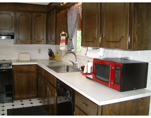 39 Neck Hill Road Mendon, MA 01756 - Photo 9 of 30 Gallery Image 9