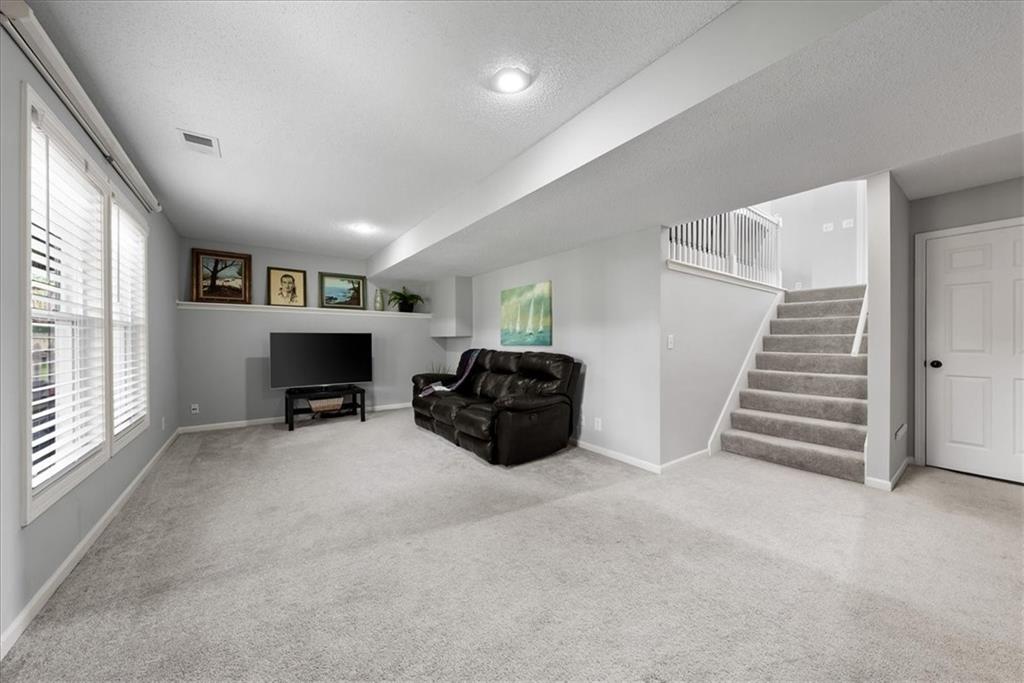 16414 West 158th Terrace Olathe, KS 66062 - Photo 28 of 45