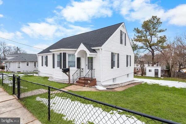 $415,000 | 302 4th Avenue, Halethorpe, MD 21227